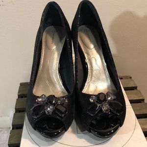 Giani Bernini Santeblk Black Peep Toe Heels